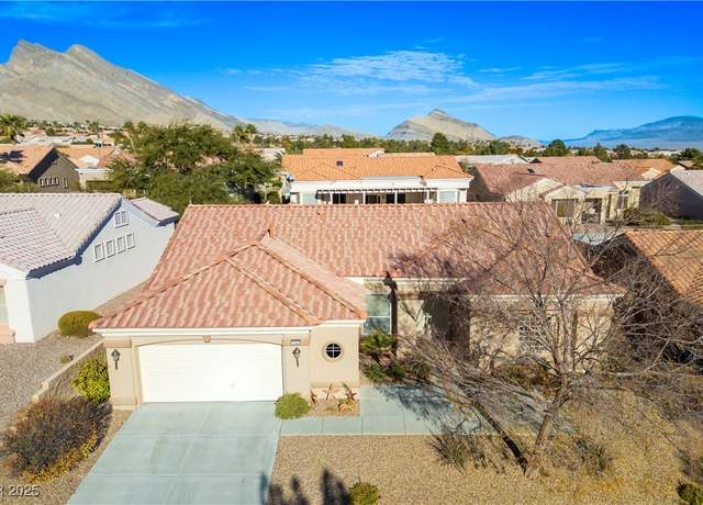 Property at 10628 Mission Lakes Ave, Las Vegas, NV 89134, 3 beds, 2 baths