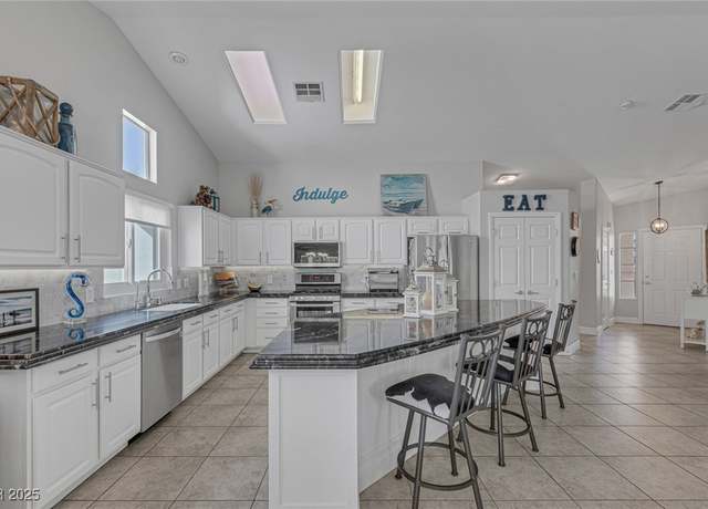 Property at 5205 Molveno Ct, Las Vegas, NV 89130, 3 beds, 2 baths