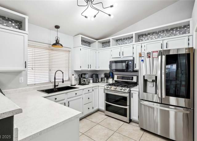 Property at 9333 Jumpin Juniper Ave, Las Vegas, NV 89129, 3 beds, 2 baths