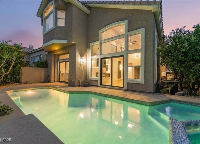 Property at 912 Pro Players Dr, Las Vegas, NV 89134, 4 beds, 3 baths