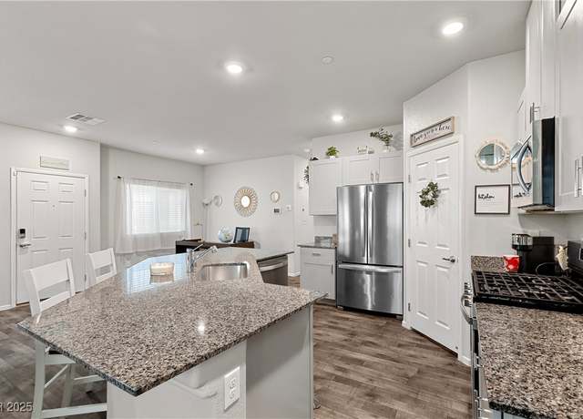 Property at 4650 Ridgeley Ave #103, North Las Vegas, NV 89084, 3 beds, 2.5 baths