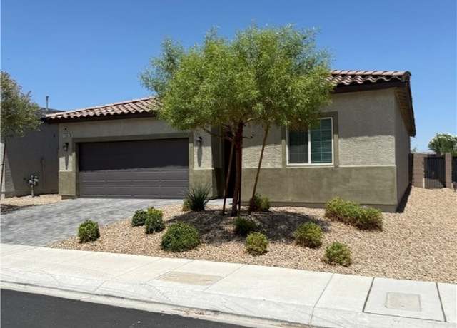 Property at 7606 W Diablo Dr, Las Vegas, NV 89113, 3 beds, 2 baths