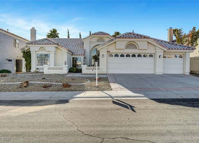 Property at 2221 Loggerhead Rd, Las Vegas, NV 89117, 3 beds, 2.5 baths
