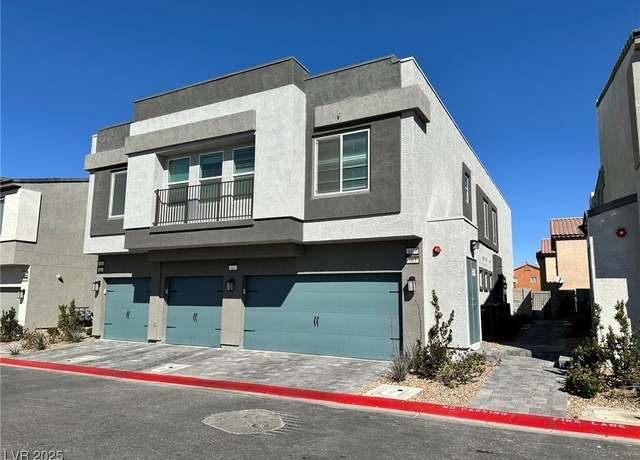 Property at 4924 Chidlaw Ave #3, Las Vegas, NV 89115, 3 beds, 2.5 baths