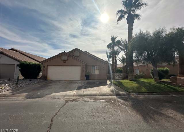 Property at 1210 Country Clb, Laughlin, NV 89029, 3 beds, 2.5 baths