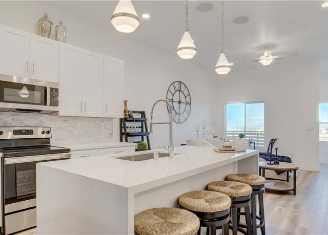 Property at 1181 Blossom Point St, Las Vegas, NV 89135, 3 beds, 4.5 baths