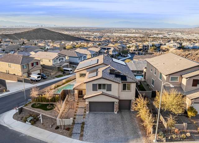 Property at 864 Firestone Ledge Ave, Henderson, NV 89012, 4 beds, 3 baths