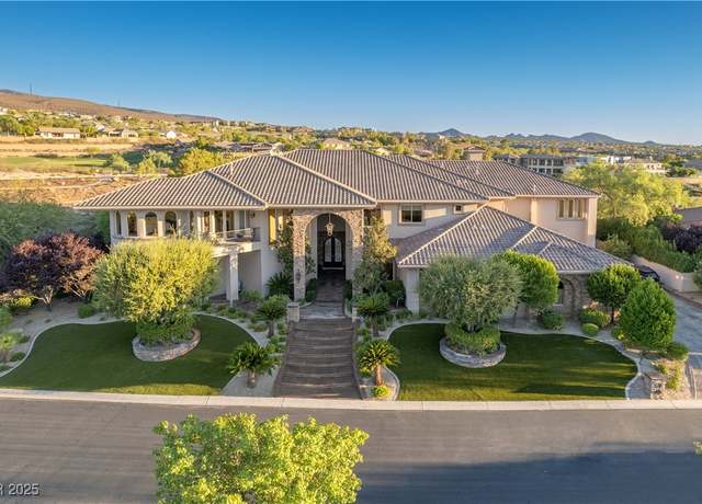 Property at 17 Mountain Cove Ct, Henderson, NV 89052, 6 beds, 7.5 baths