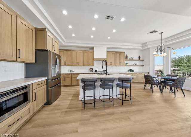 Property at 11028 Mission Lakes Ave, Las Vegas, NV 89134, 3 beds, 3 baths