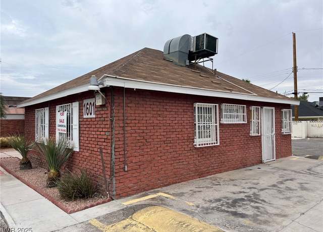 Property at 1601 S Maryland Pkwy, Las Vegas, NV 89104, 3 beds, 1 bath