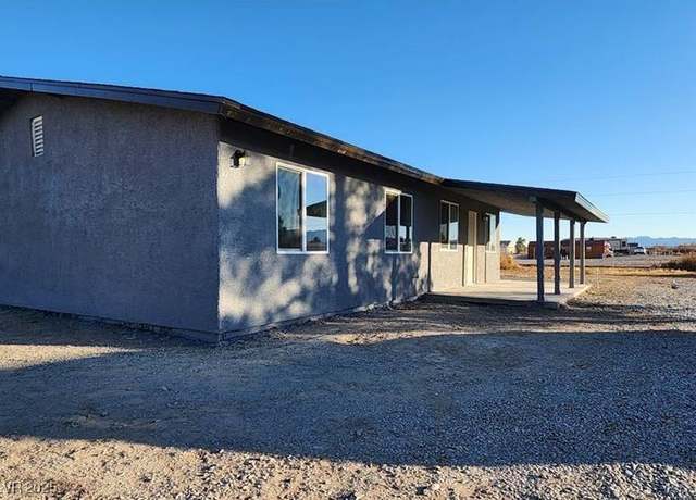 Property at 4231 E Kellogg Rd, Pahrump, NV 89061, 3 beds, 2 baths