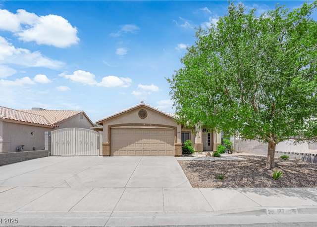 Property at 127 Vista Del Lago St, Henderson, NV 89015, 3 beds, 2 baths