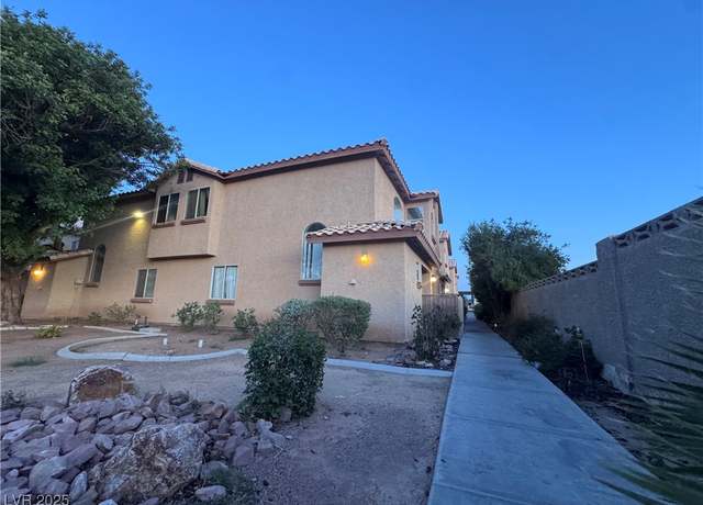 Property at 558 Roxella Ln Unit D, Las Vegas, NV 89110, 3 beds, 3 baths