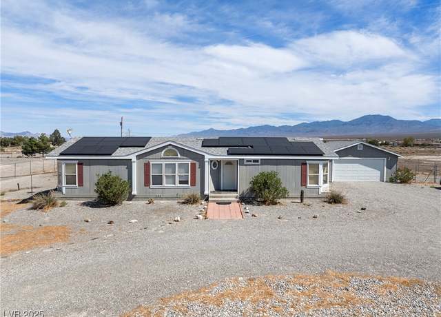 Property at 2700 E Dandelion St, Pahrump, NV 89048, 3 beds, 2 baths