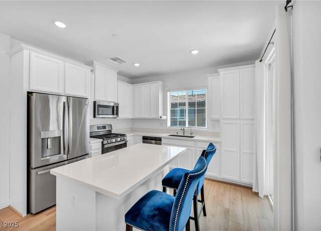Property at 25 Barbara Ln #26, Las Vegas, NV 89183, 2 beds, 2 baths