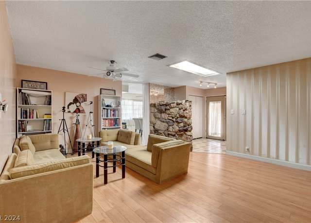Property at 2300 W Oakey Blvd, Las Vegas, NV 89102, 4 beds, 3 baths