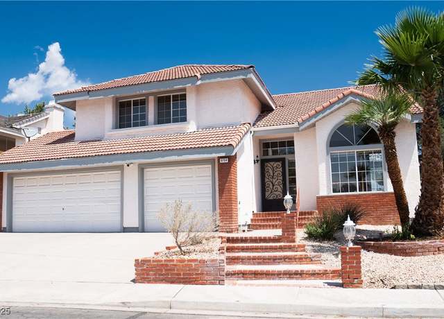 Property at 9704 Falling Star Ave, Las Vegas, NV 89117, 4 beds, 3 baths