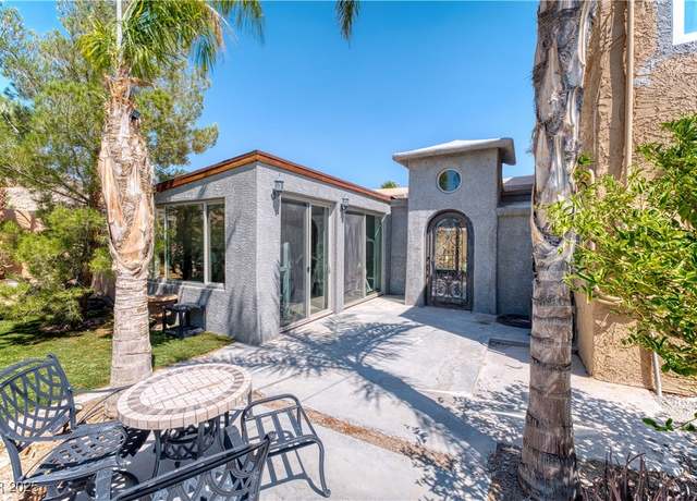 Property at 10560 S Dapple Gray Rd, Las Vegas, NV 89178, 7 beds, 4 baths