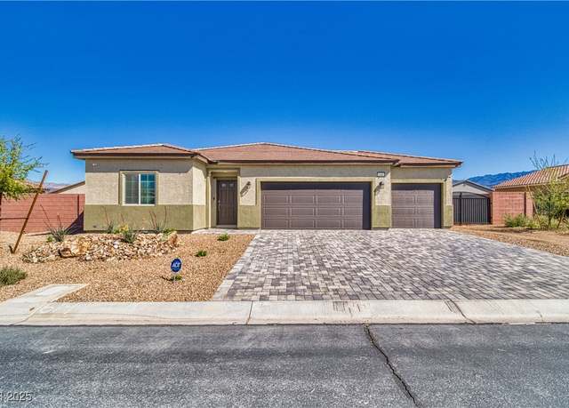 Property at 110 Pioneer Range Ave, Pahrump, NV 89060, 3 beds, 2 baths