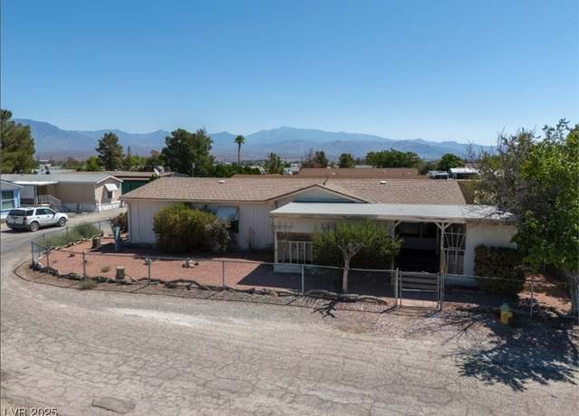 Property at 121 Tonopah Trl, Pahrump, NV 89048, 3 beds, 2 baths