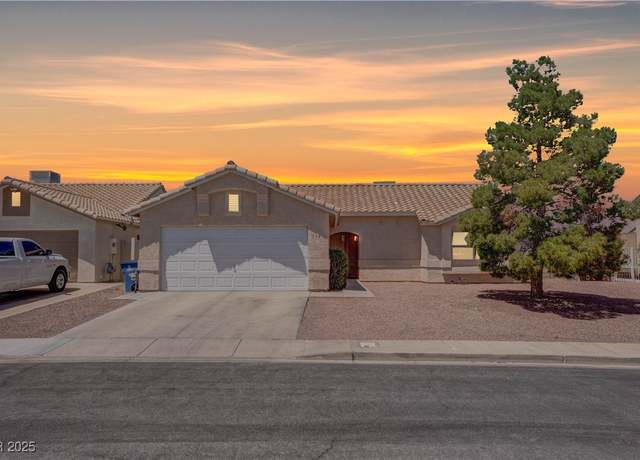 Property at 394 Lombardy Cir, Henderson, NV 89015, 3 beds, 2 baths