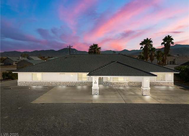 Property at 3240 Kaibab St, Pahrump, NV 89048, 2 beds, 3 baths
