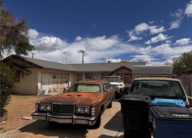 Property at 212 Hinkle St, Las Vegas, NV 89107, 4 beds, 2 baths