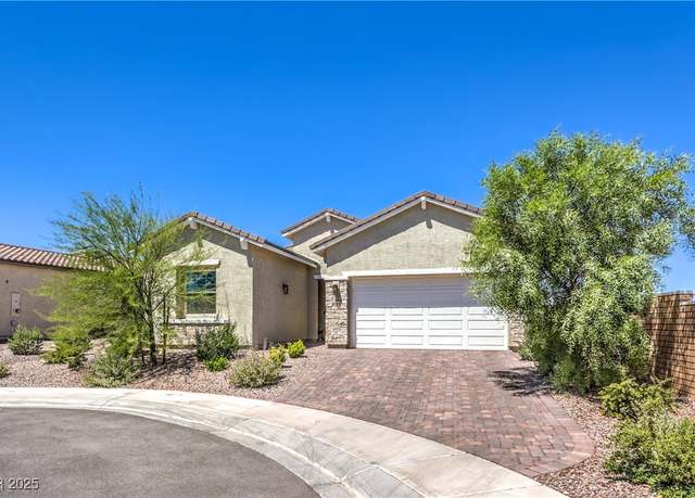 Property at 879 Klamath Springs St, Henderson, NV 89011, 3 beds, 2.5 baths