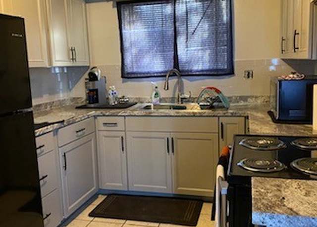 Property at 4200 Coran Ln, Las Vegas, NV 89108, 3 beds, 2.5 baths