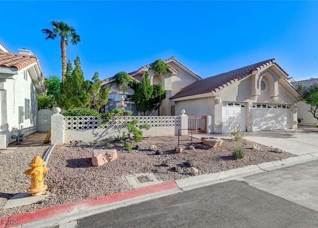 Property at 8052 Marbella Cir, Las Vegas, NV 89128, 3 beds, 2.5 baths