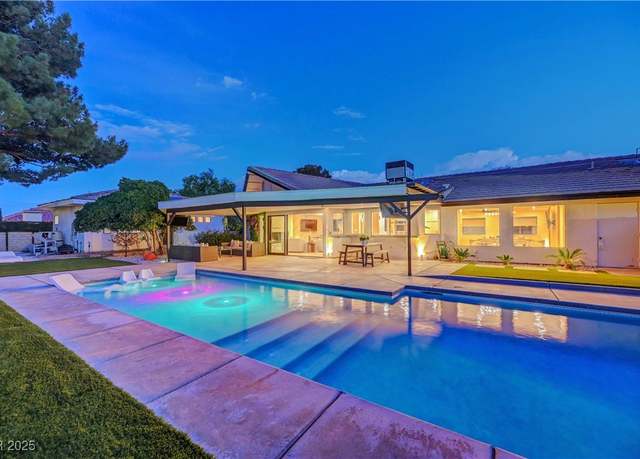 Property at 7140 Palmyra Ave, Las Vegas, NV 89117, 4 beds, 3.5 baths