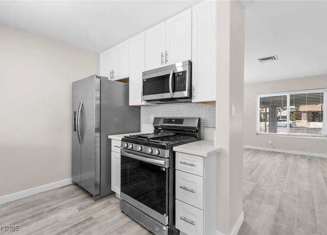 Property at 7144 Forest Vista St, Las Vegas, NV 89147, 2 beds, 1 bath