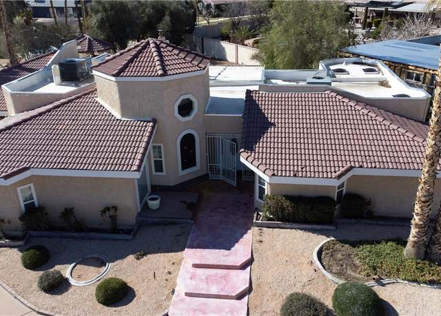 Property at 7165 Laredo St, Las Vegas, NV 89117, 3 beds, 3 baths