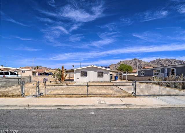 Property at 2576 Athena Dr, Las Vegas, NV 89156, 2 beds, 2 baths