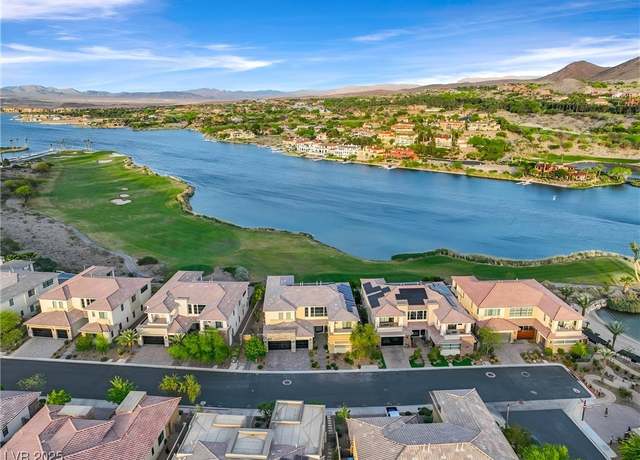 Property at 46 Bella Lago Ave, Henderson, NV 89011, 3 beds, 4 baths