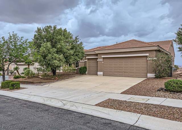Property at 2110 King Mesa Dr, Henderson, NV 89012, 2 beds, 2 baths