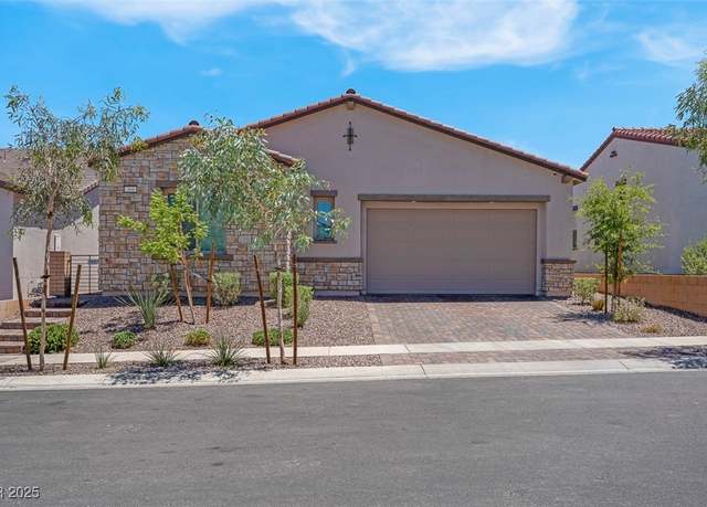 Property at 369 Old Erie Pl, Henderson, NV 89011, 3 beds, 3.5 baths