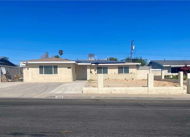 Property at 5220 Del Rey Ave, Las Vegas, NV 89146, 3 beds, 2 baths