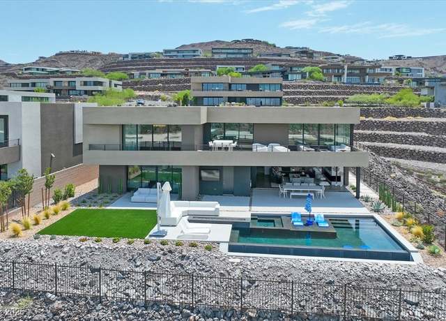 Property at 807 Magnum Cliff Ct, Henderson, NV 89012, 5 beds, 6 baths