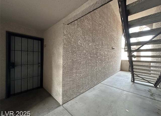 Property at 2606 S Durango Dr #172, Las Vegas, NV 89117, 2 beds, 2 baths