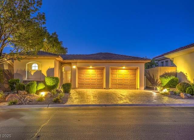 Property at 4 Emerald Dunes Cir, Henderson, NV 89052, 3 beds, 3 baths