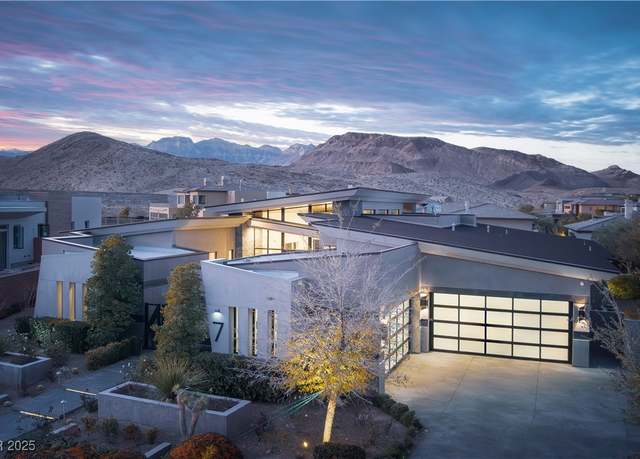 Property at 7 Morning Glow Ln, Las Vegas, NV 89135, 4 beds, 4.5 baths