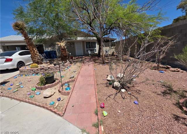 Property at 7108 Moon Ct, Las Vegas, NV 89145, 7 beds, 5 baths