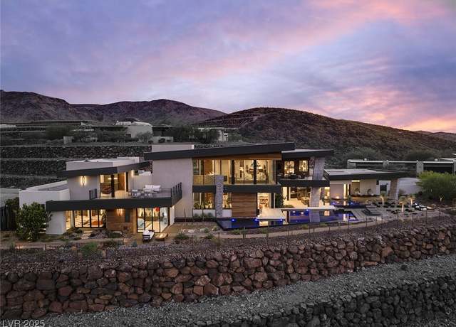 Property at 6 Vista Crescent Ct, Henderson, NV 89012, 5 beds, 5.5 baths