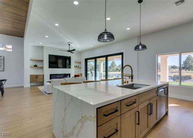 Property at 8713 Litchfield Ave, Las Vegas, NV 89134, 3 beds, 2 baths