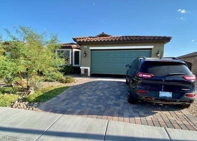 Property at 2081 Hunt Woods Ct, Laughlin, NV 89029, 4 beds, 2 baths