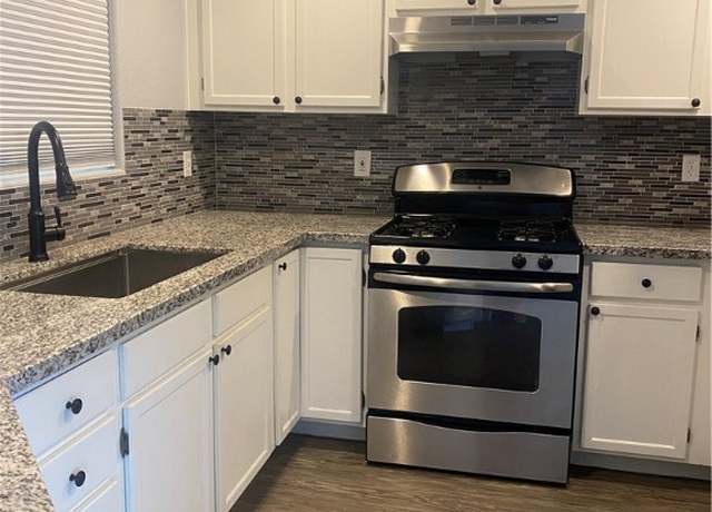 Property at 1969 Cutlass Dr, Henderson, NV 89014, 2 beds, 2 baths