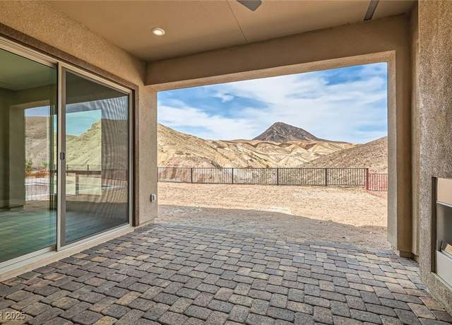 Property at 138 Crimson Cactus Ave, Henderson, NV 89011, 2 beds, 2.5 baths