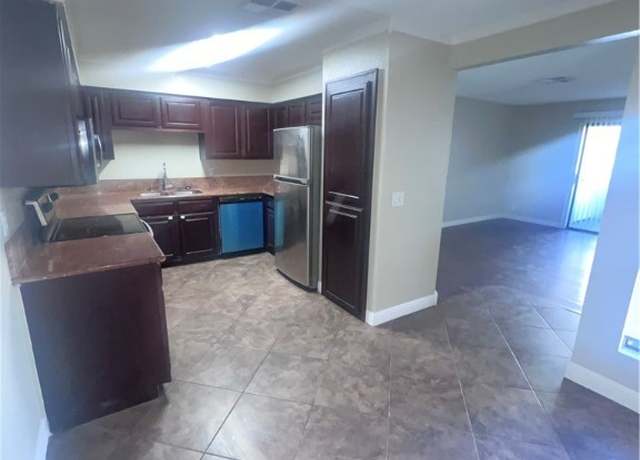 Property at 3151 Soaring Gulls Dr #1092, Las Vegas, NV 89128, 3 beds, 2 baths