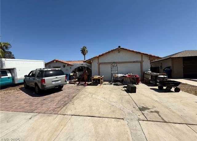 Property at 6271 Explorer Dr, Las Vegas, NV 89103, 3 beds, 2 baths